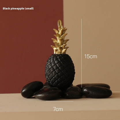 Deco-pineapple for fruity decoration